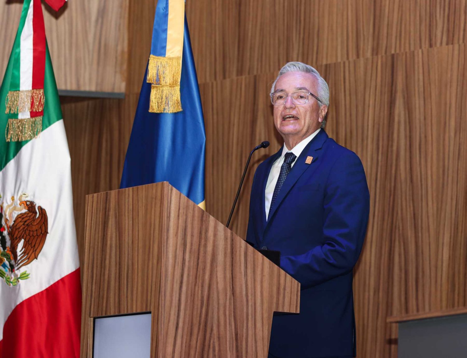 dr alfonso petersen farah vicerrector academico y de ciencias de la salud de la uag