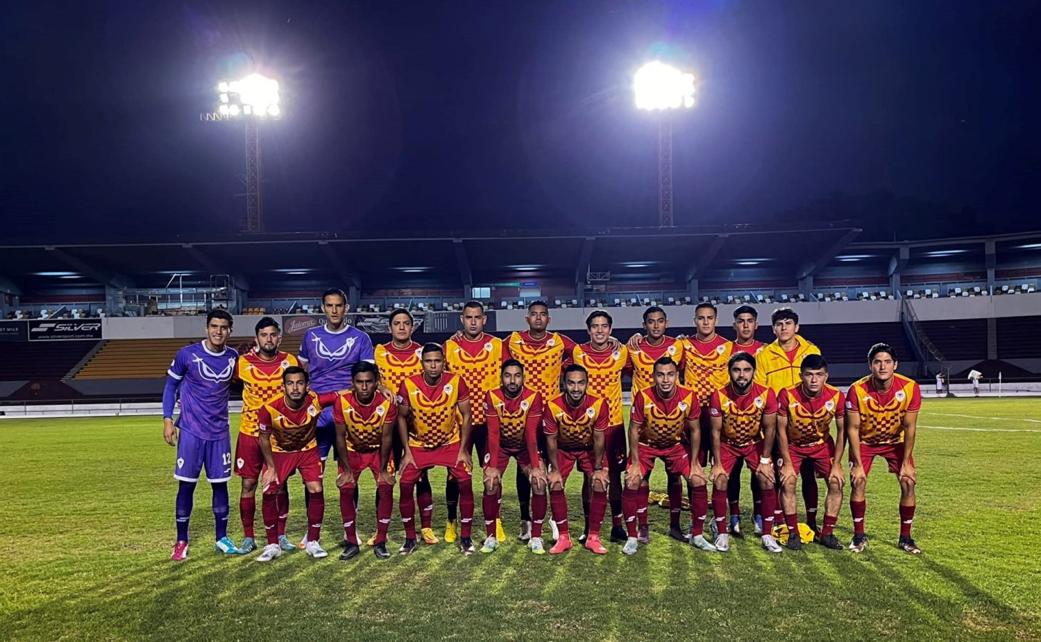 gran arranque de tecos en la liga premier