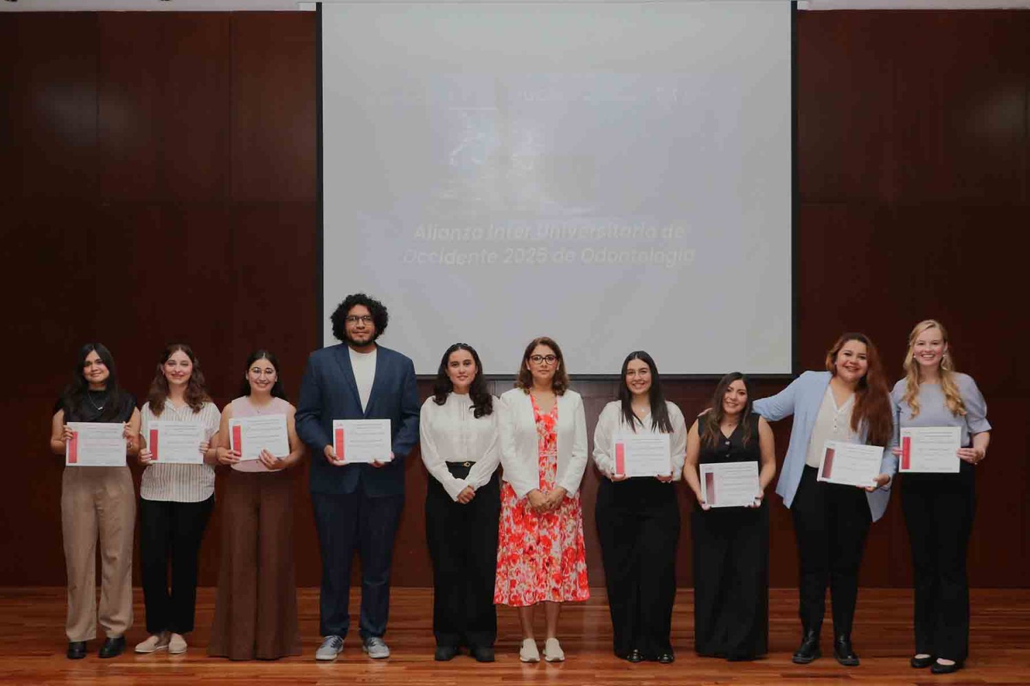 Este evento fomenta la investigación entre los estudiantes
