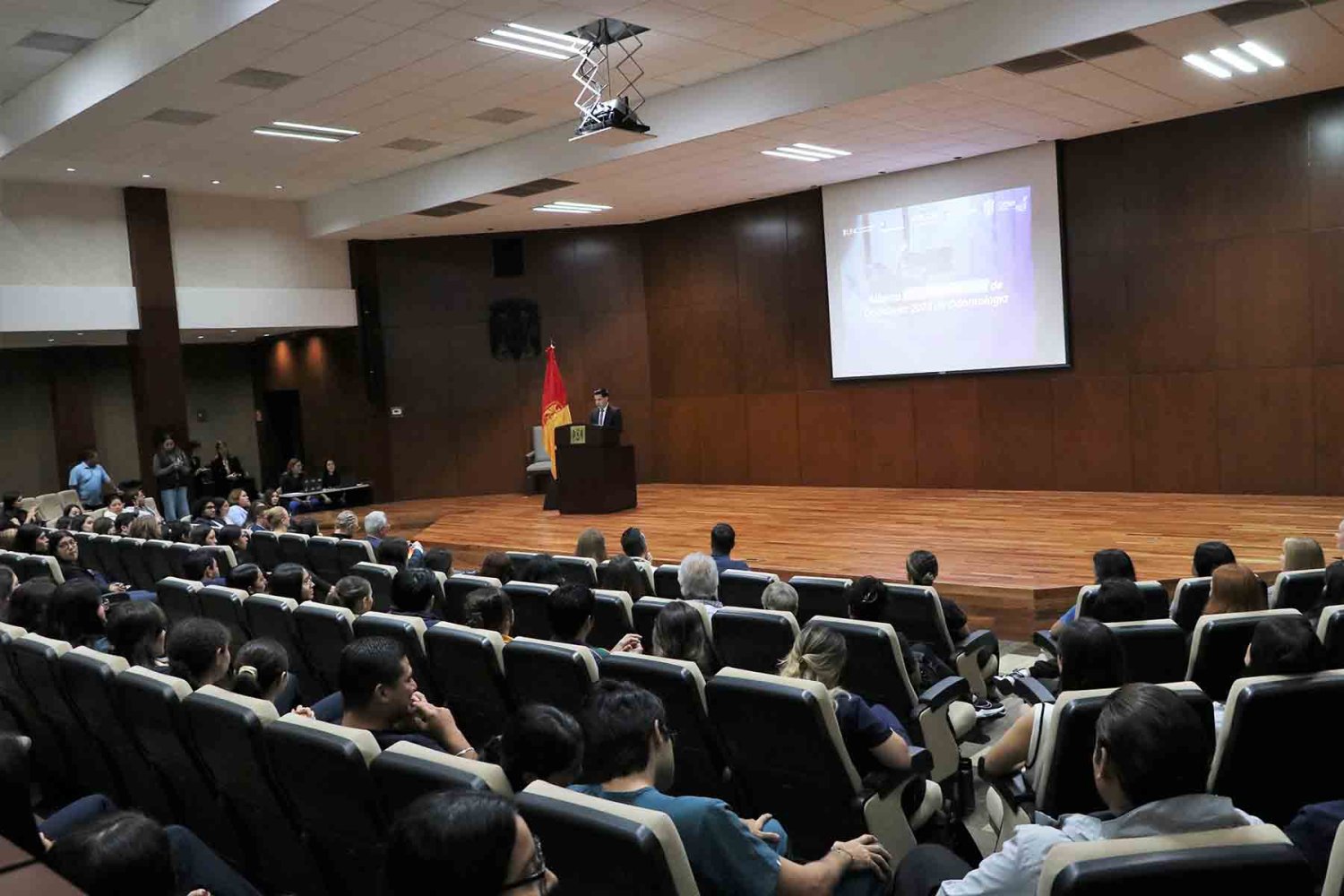 dr alfonso petersen farah vicerrector academico y de ciencias de la salud