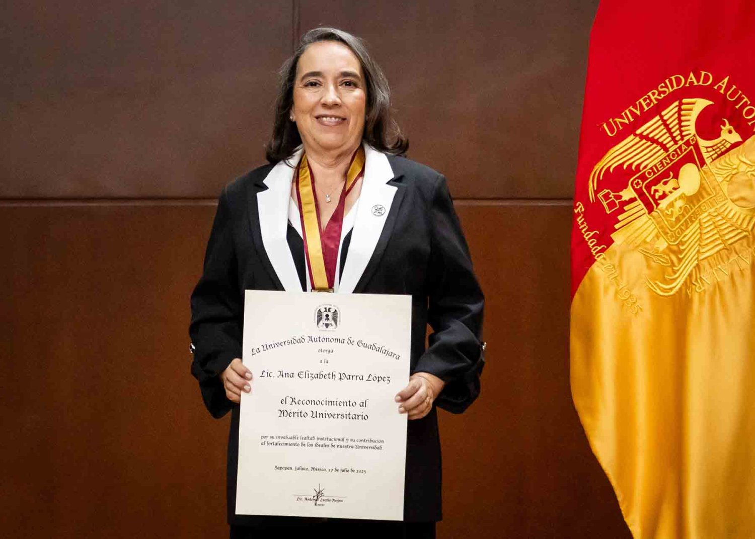 lic ana elizabeth parra lopez