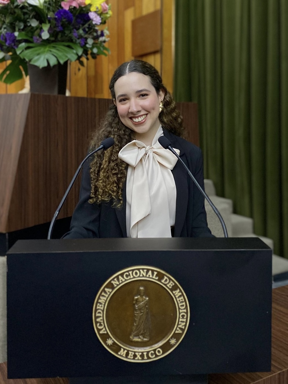 el egresado de la uag tiene una larga experiencia en la oncologia ginecologica