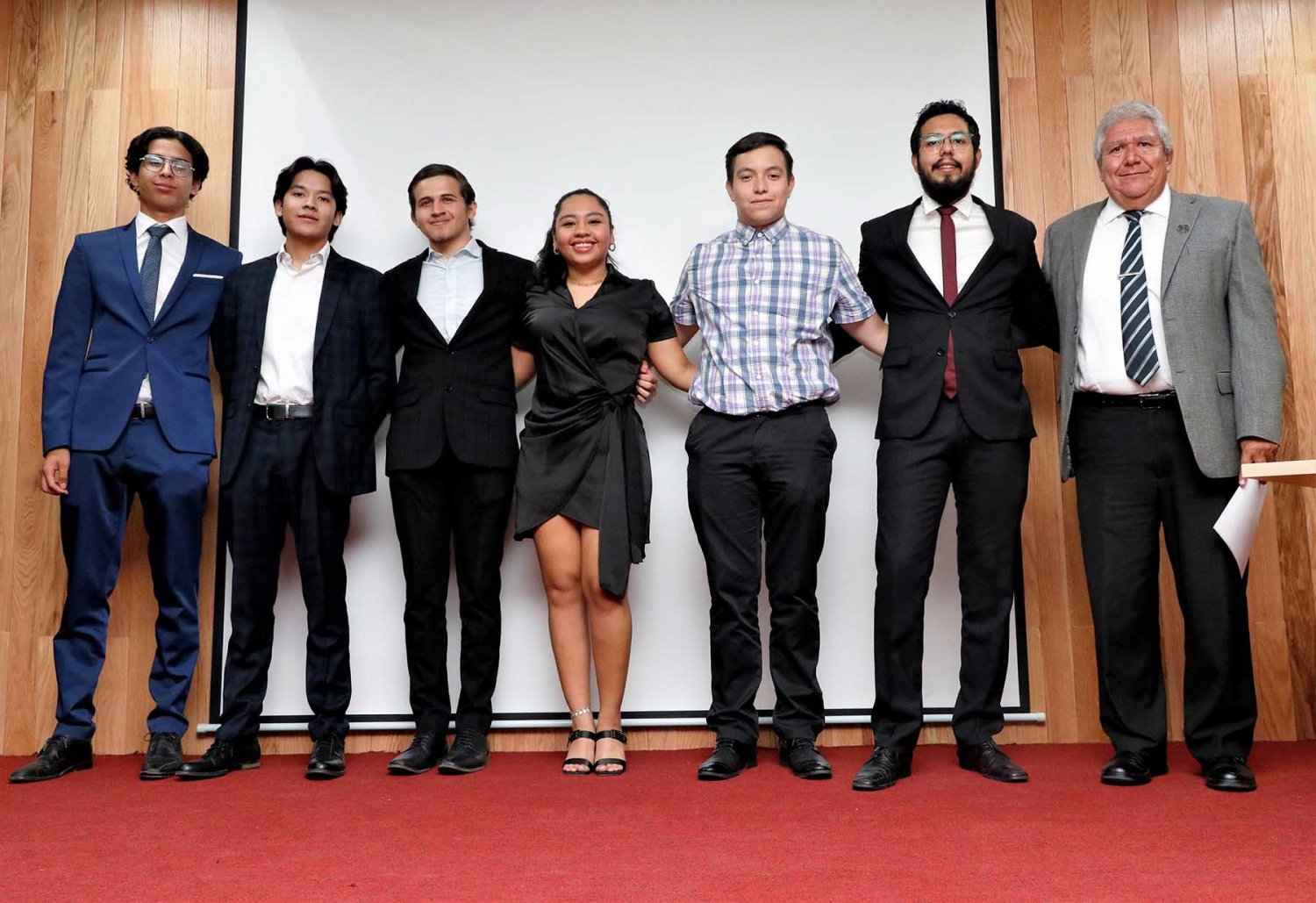 toma protesta capitulo estudiantil uag de la amh