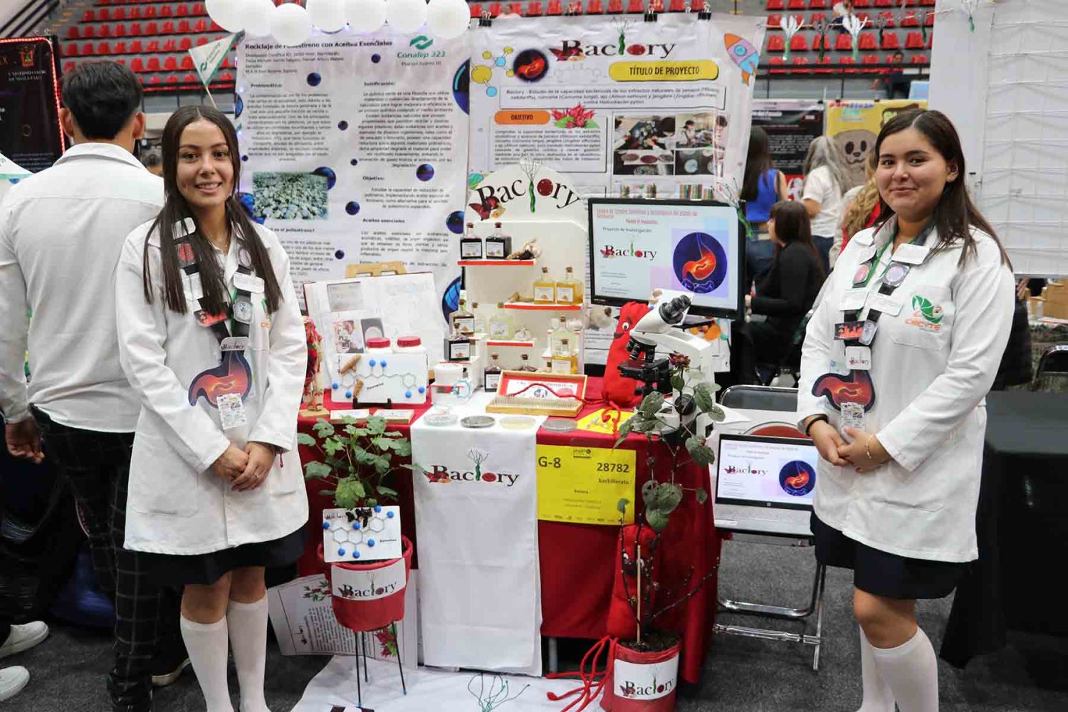 proyectos de ciencia se reúnen en la final iberoamericana de infomatrix