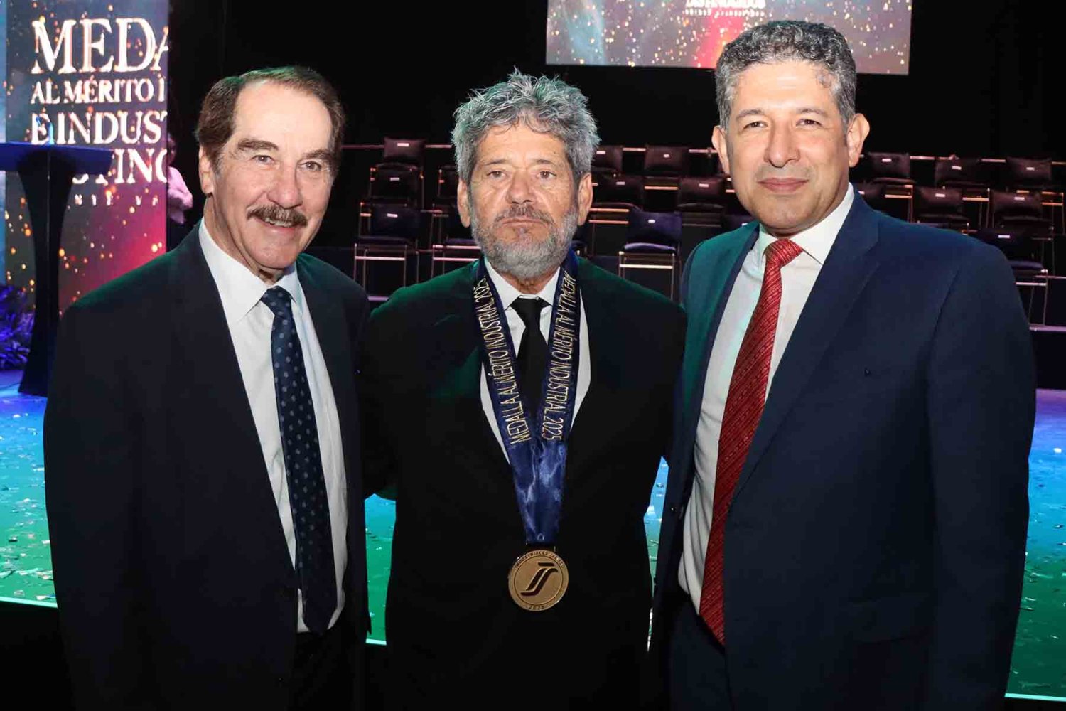 lic antonio leano reyes rector de la uag ing rene calderon presidente recal y mtro juan carlos flores secretario de educacion