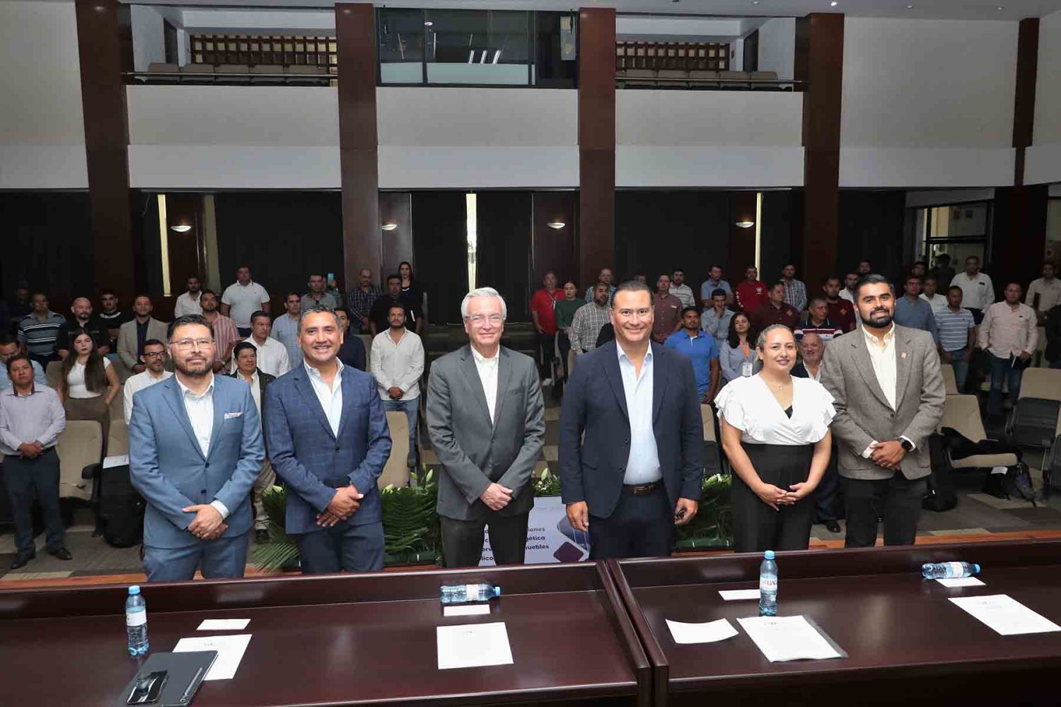 el evento reunio a expertos con la finalidad de impulsar la sustentabilidad y ahorro energetico