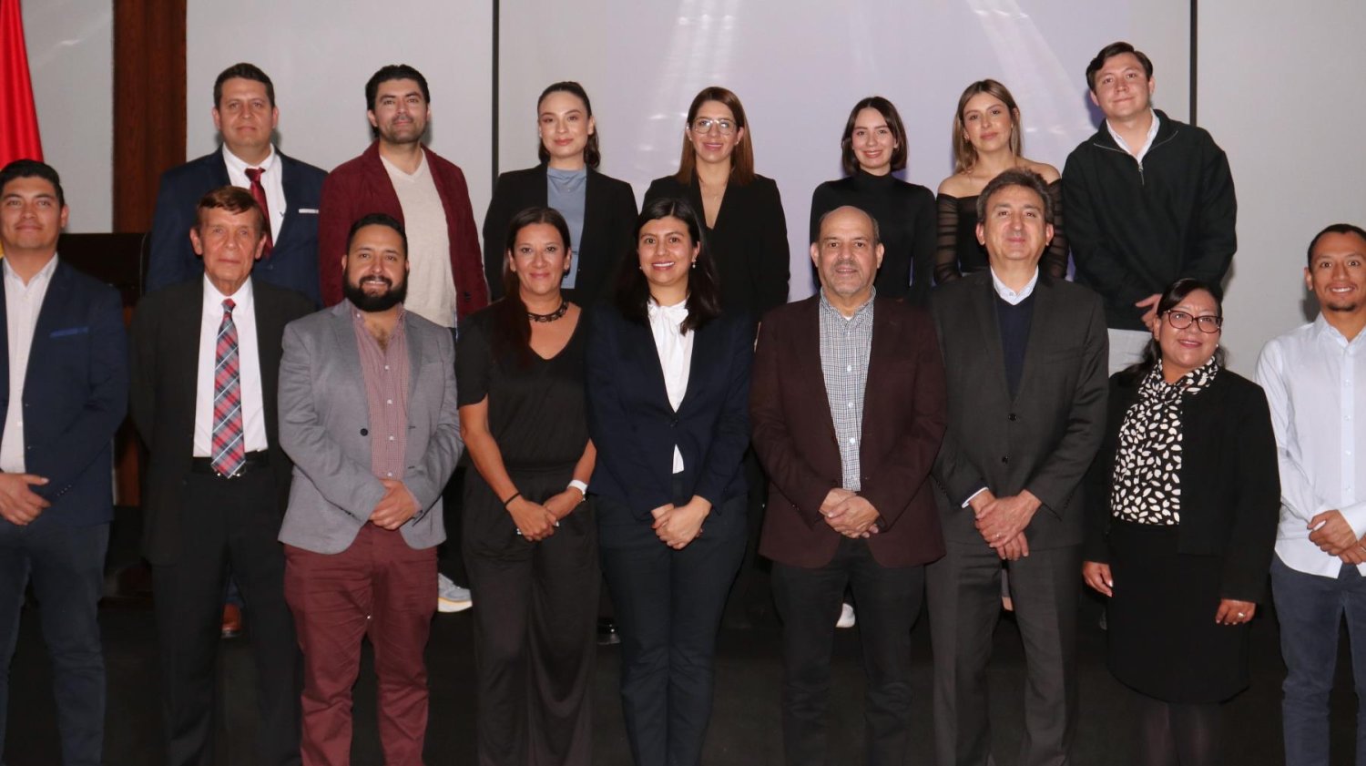 culminan diplomado en administracion de hospitales