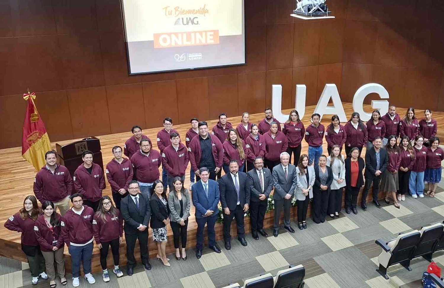 la bienvenida se realizó en el auditorio dr luis garibay gutiérrez