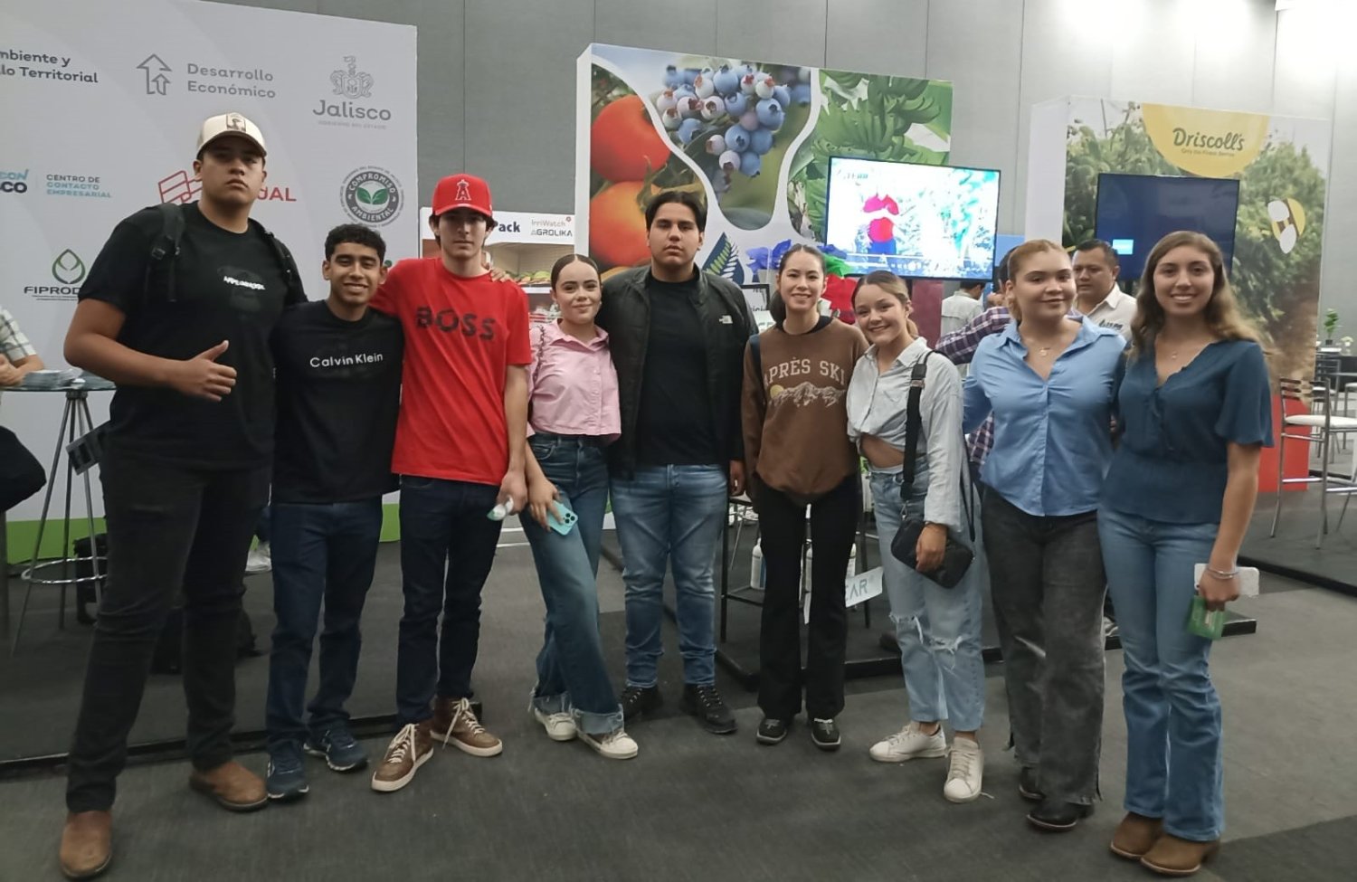 reconocen la trayectoria de la señora nedelka escala