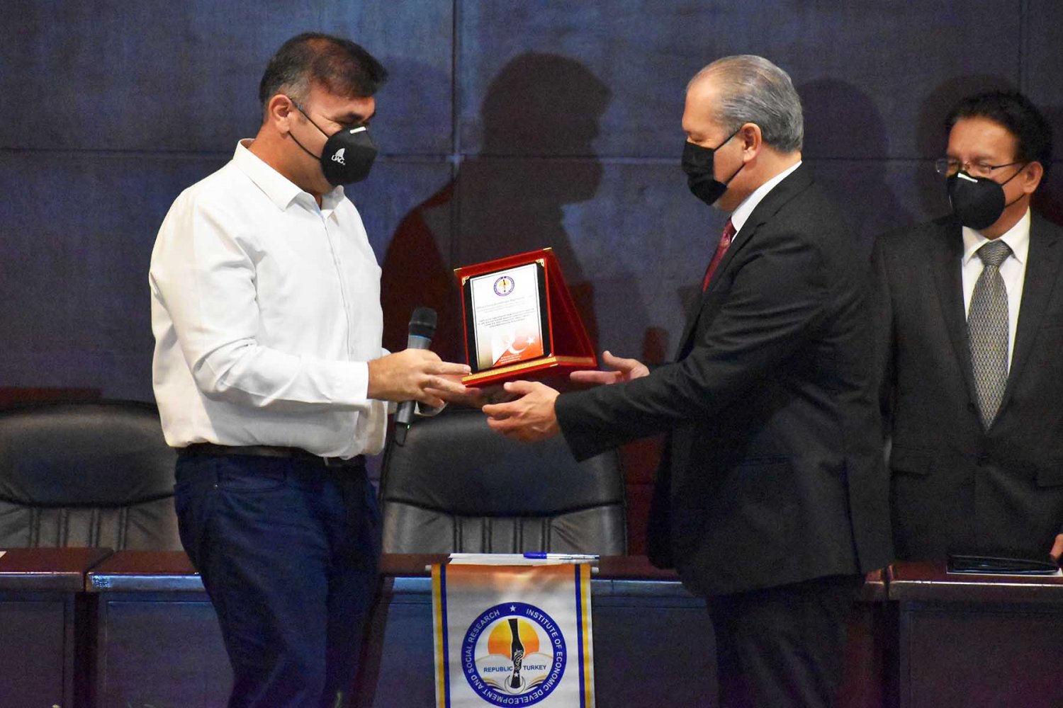 uag estrecha lazos de investigacion con turquia