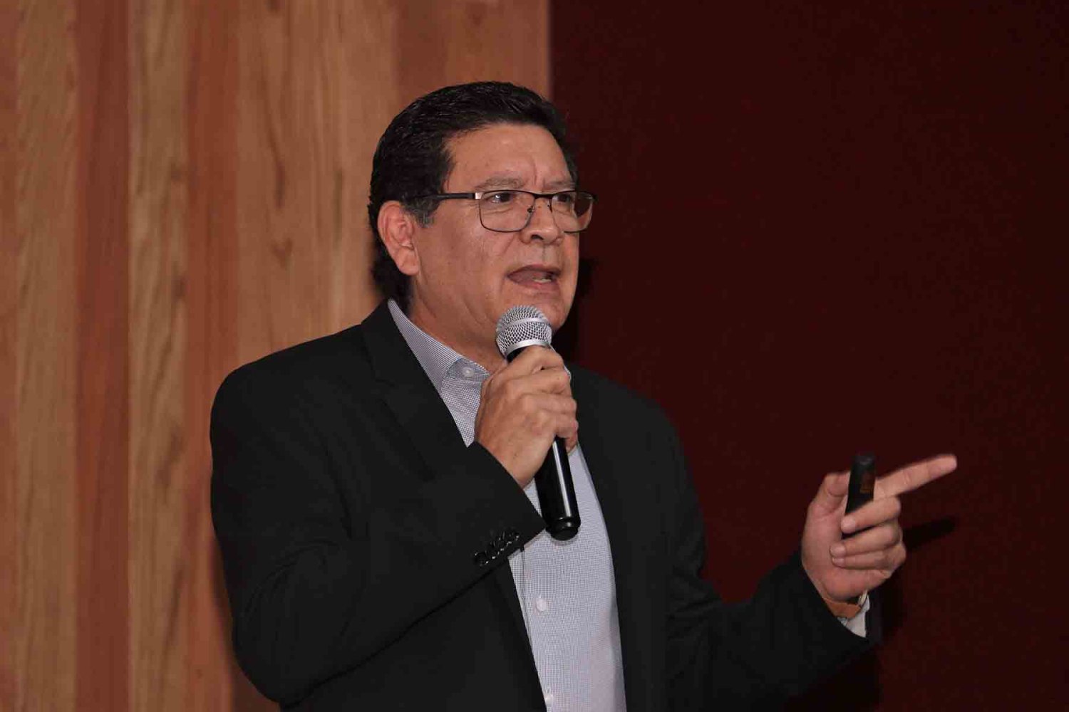 mtro humberto gutierrez zamorano coordinador de la direccion de ciberseguridad corporativa de la uag