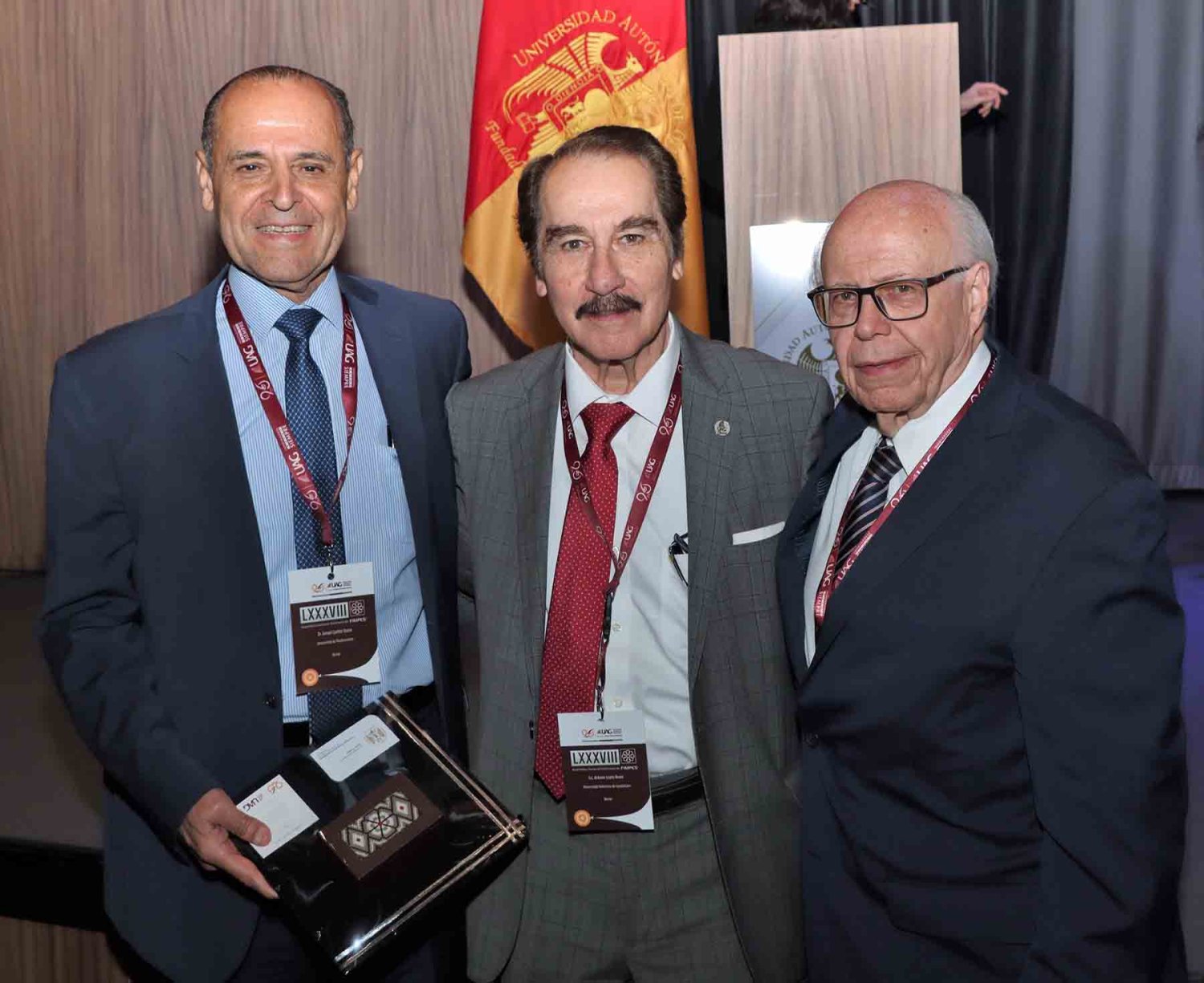 dr ismael castillo lic antonio leano reyes y dr jose narros robles