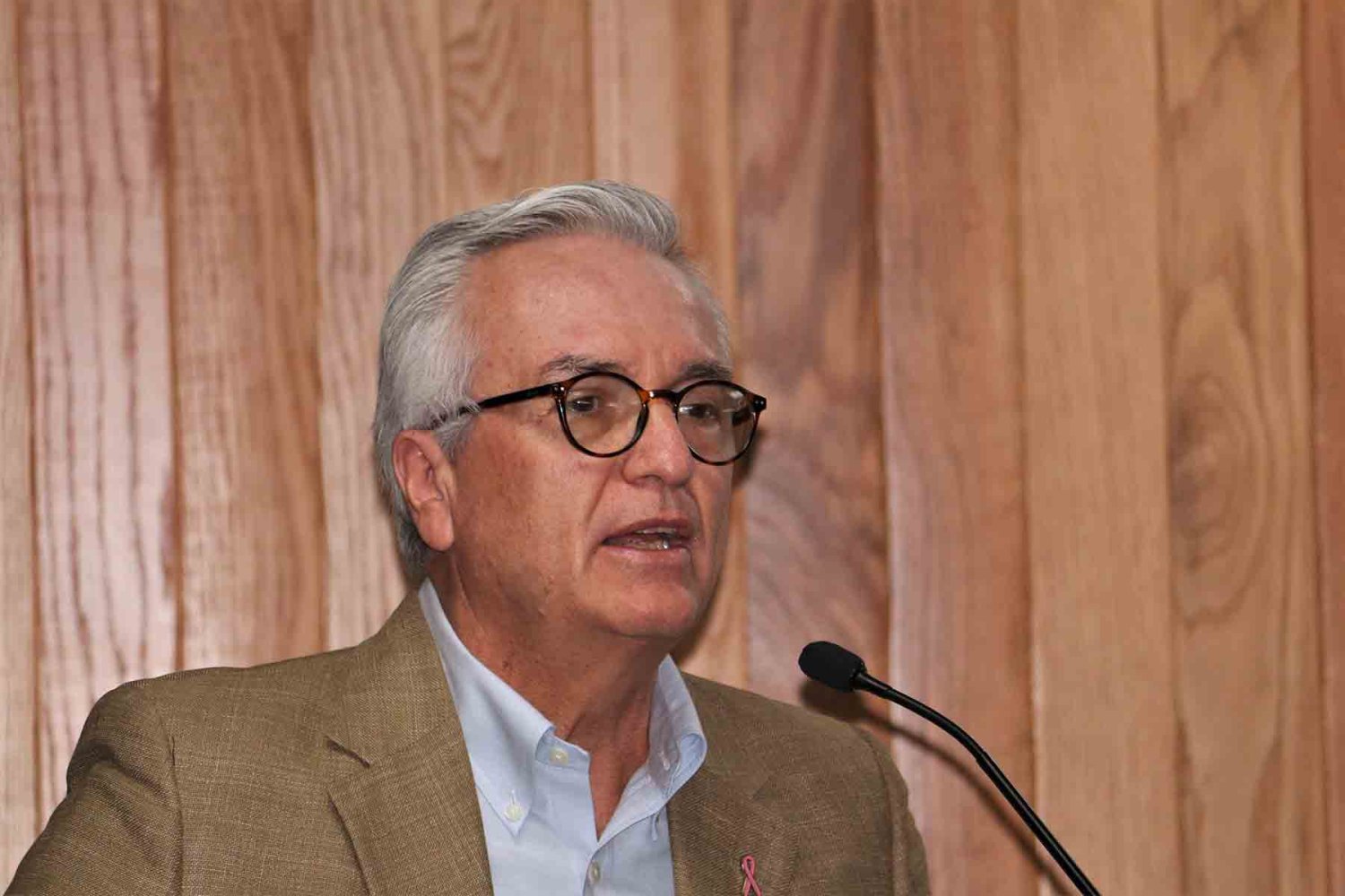 dr alfonso petersen farah vicerrector academico y de ciencias de la salud