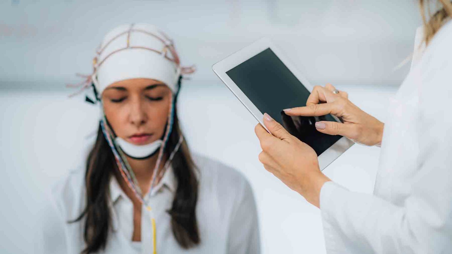 Los Electroencefalogramas son técnicas para conocer las respuestas del cerebro.