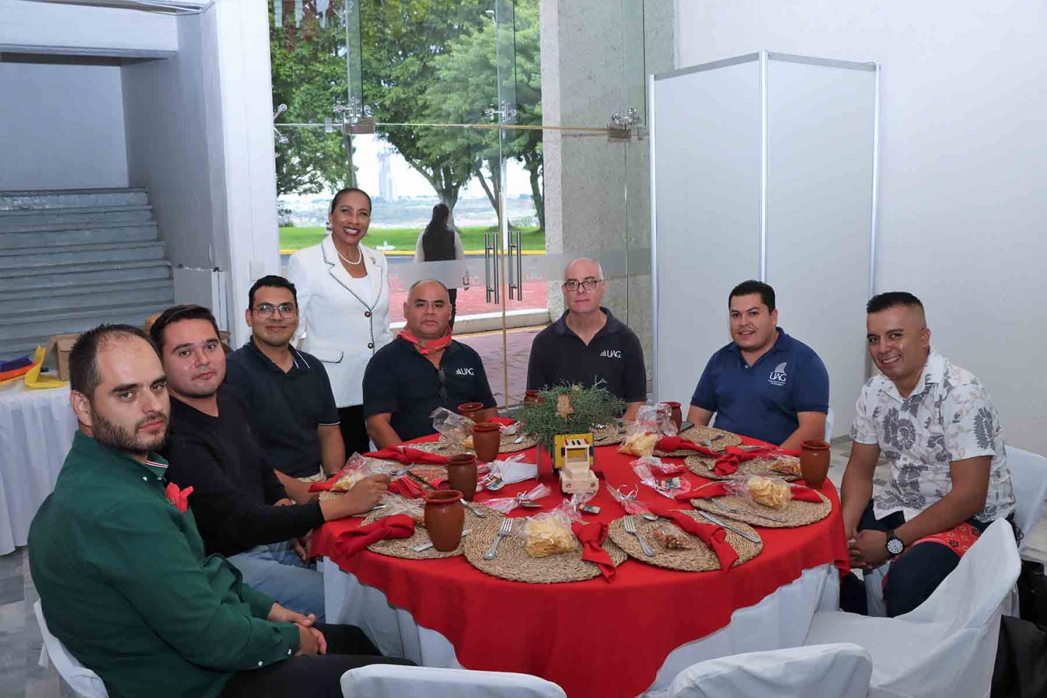 La Dirección de Asistencia Social organizó la celebración del Día del Padre