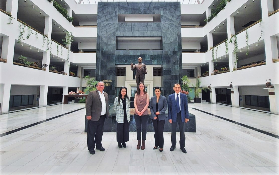 Que hace un quimico farmaceutico biologo QFB