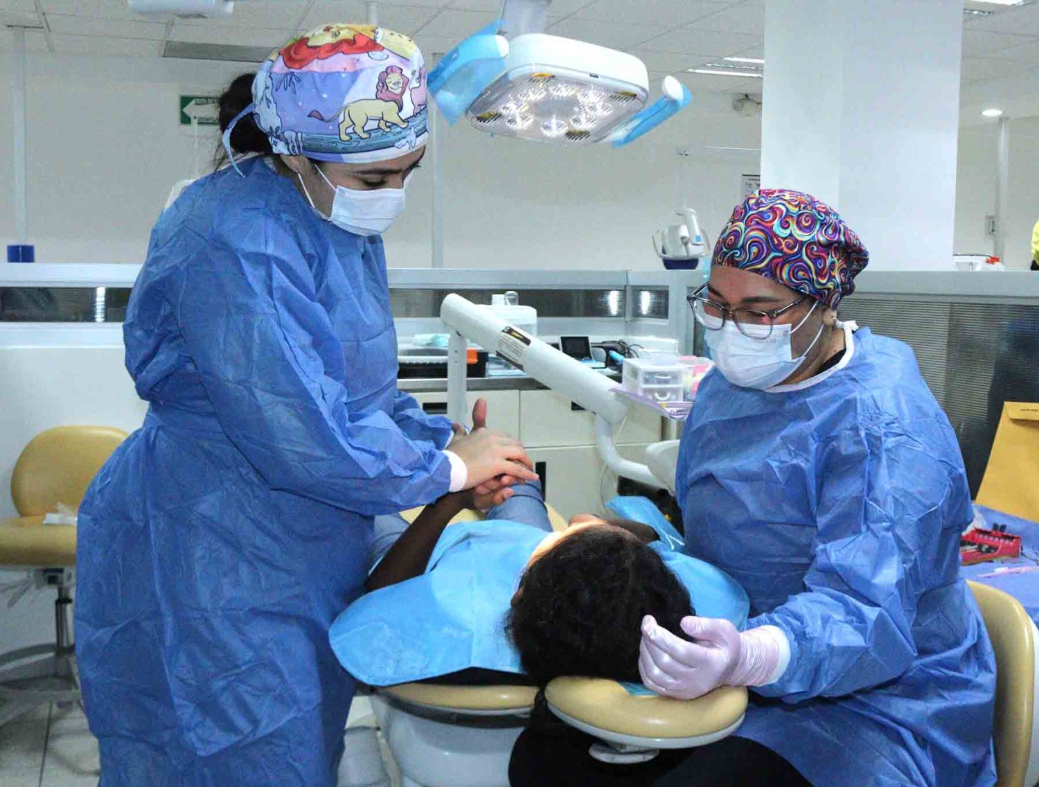 uag y universidad de carolina del norte ofrecen atencion dental a niños