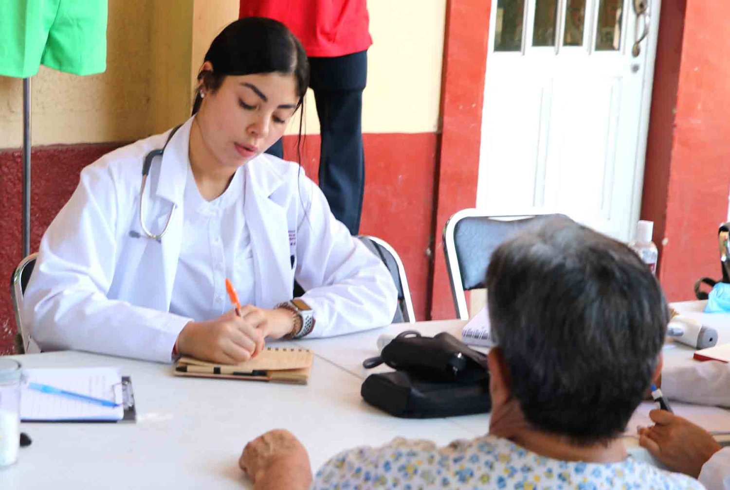 Este programa atiende a personas que lo necesitan con servicios de salud de calidad