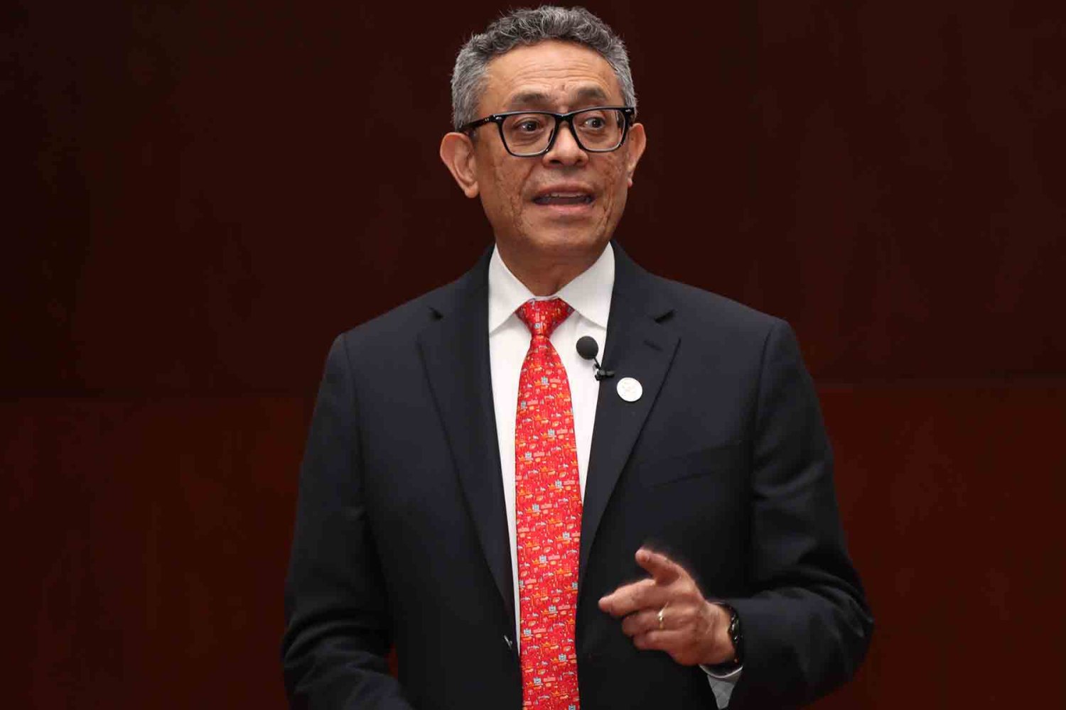 El Mtro. Alejandro Reyes tiene más de 30 años de experiencia en planificación de capital humano.